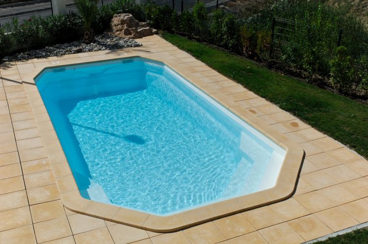 piscine fond incliné modèle Majorelle